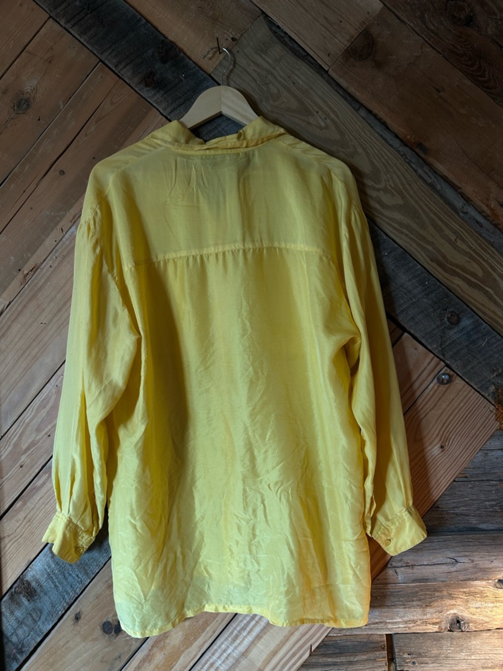 Vintage button up - Picture 2 of 4
